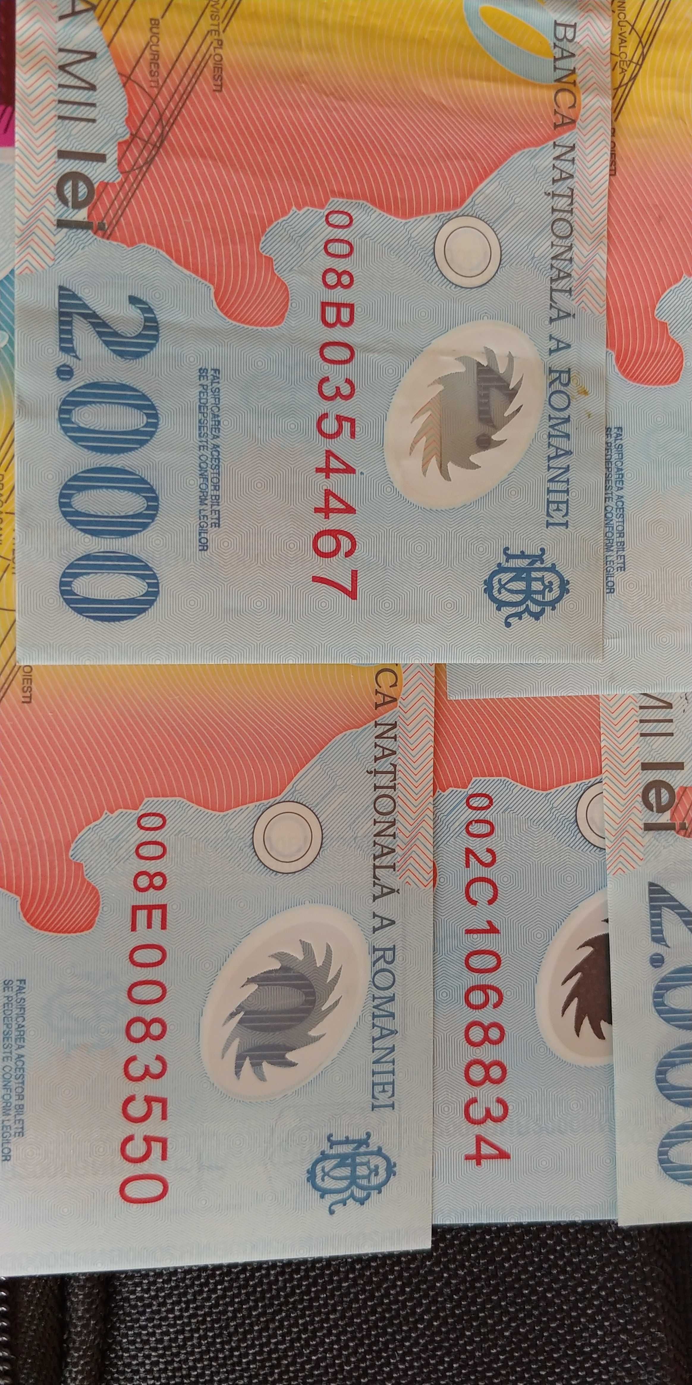 Zece bancnote 2000 lei cu eclipsa solara