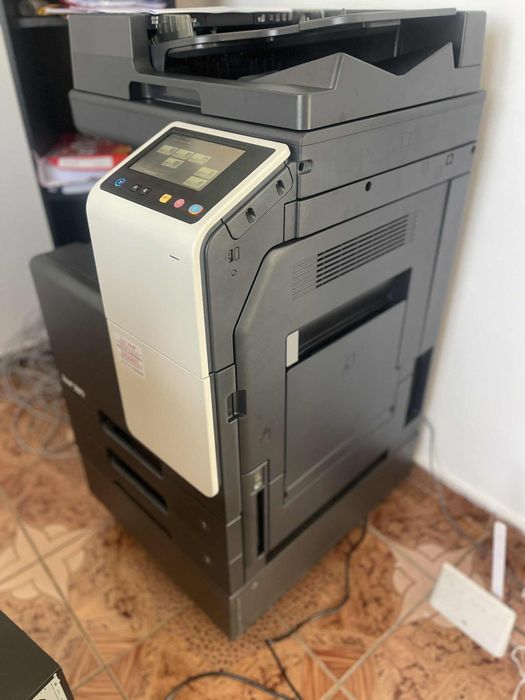Vând imprimantă ineo + 257i 
Konica Minolta , nouă !
