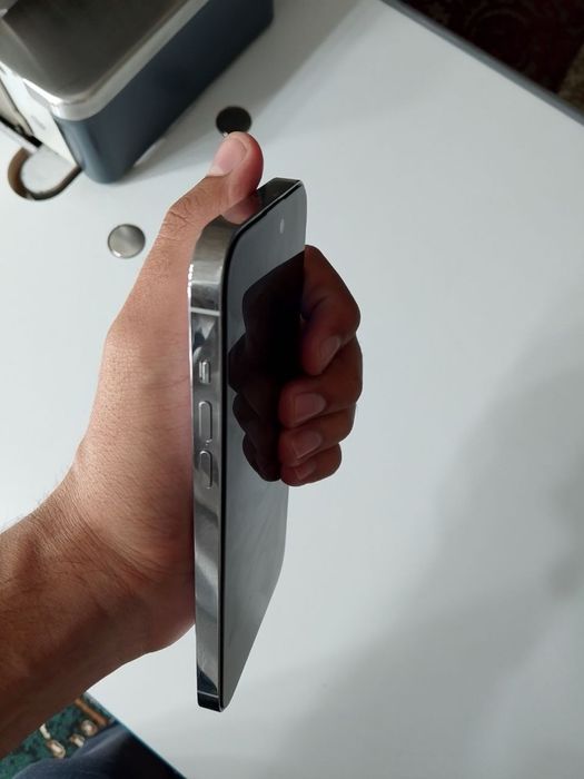 Iphone 14 pro max ideal holatda