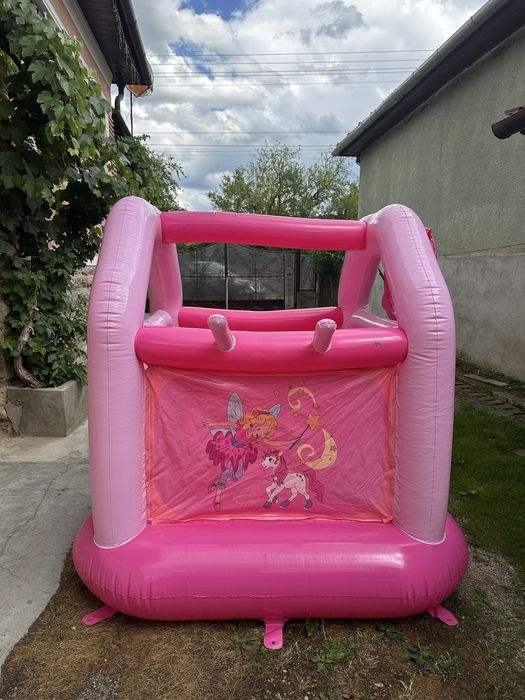 Tobogan conflabil