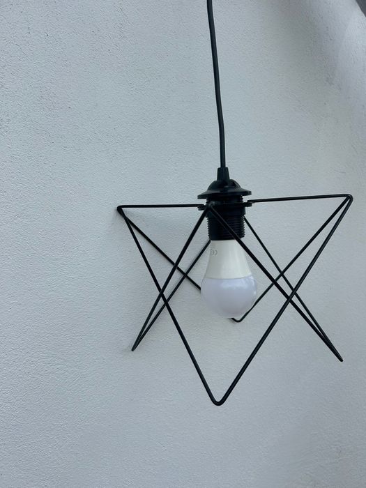 Lustra neagră/ alba