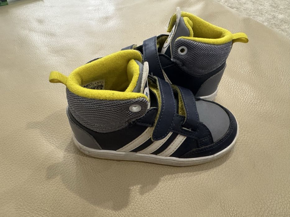 Adidas кожени боти 26