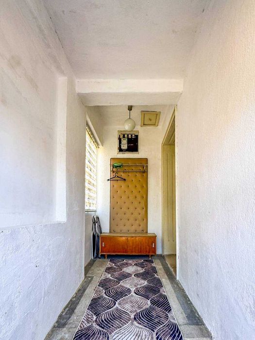 Двуетажна къща с двор в центъра на град Средец, област Бургас