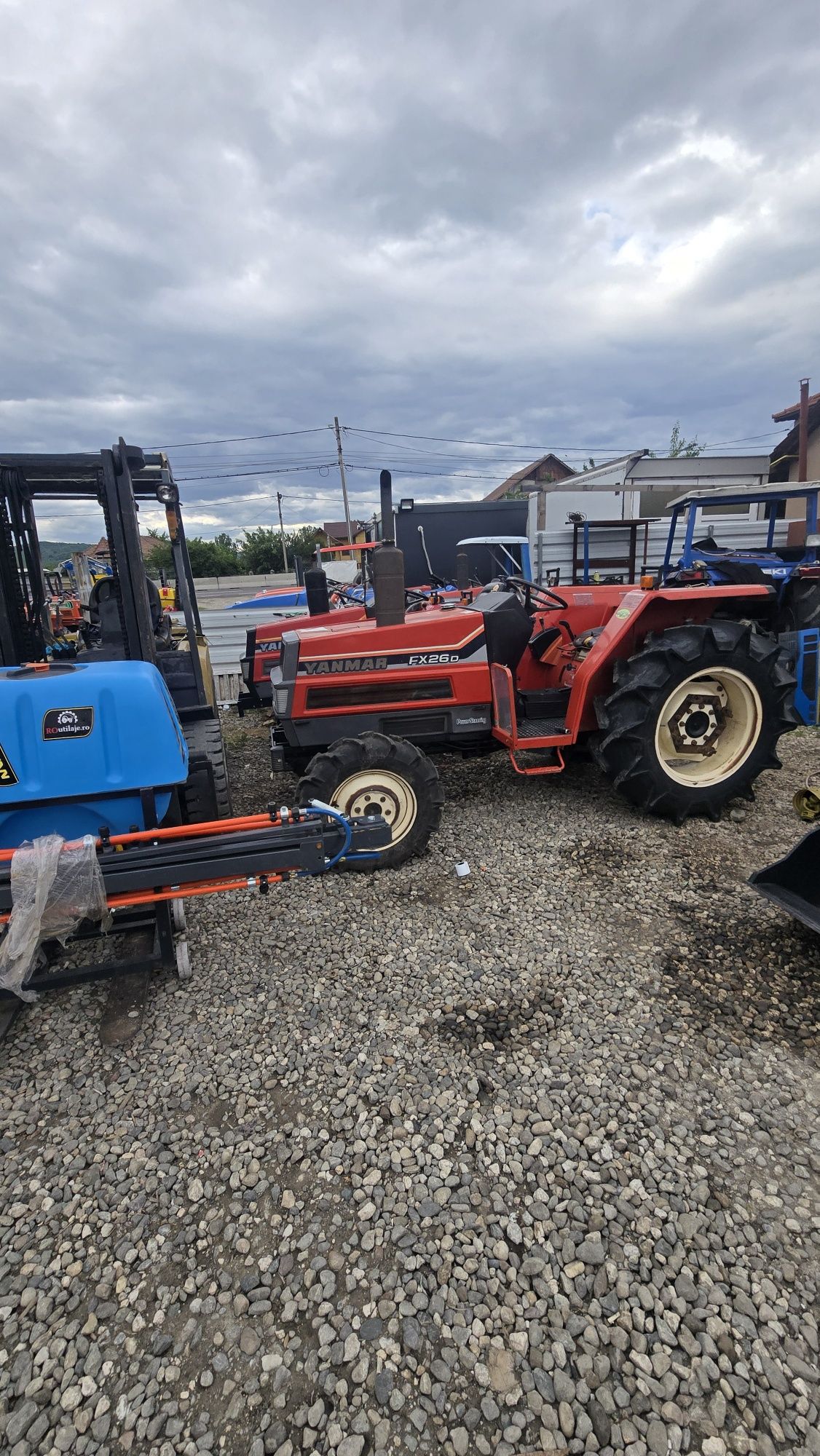 Tractor japonez 21 24 hp yanmar iseki kubota hinomoto cu freza