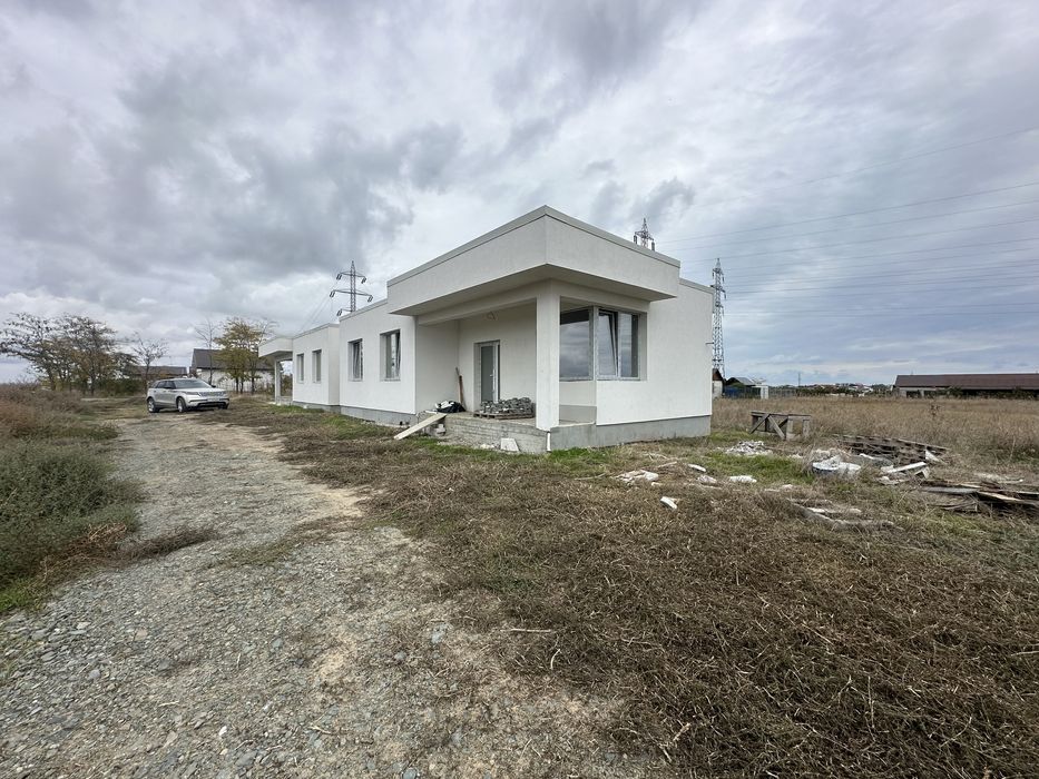 Casa parter de vanzare str. Campului colt cu Garii