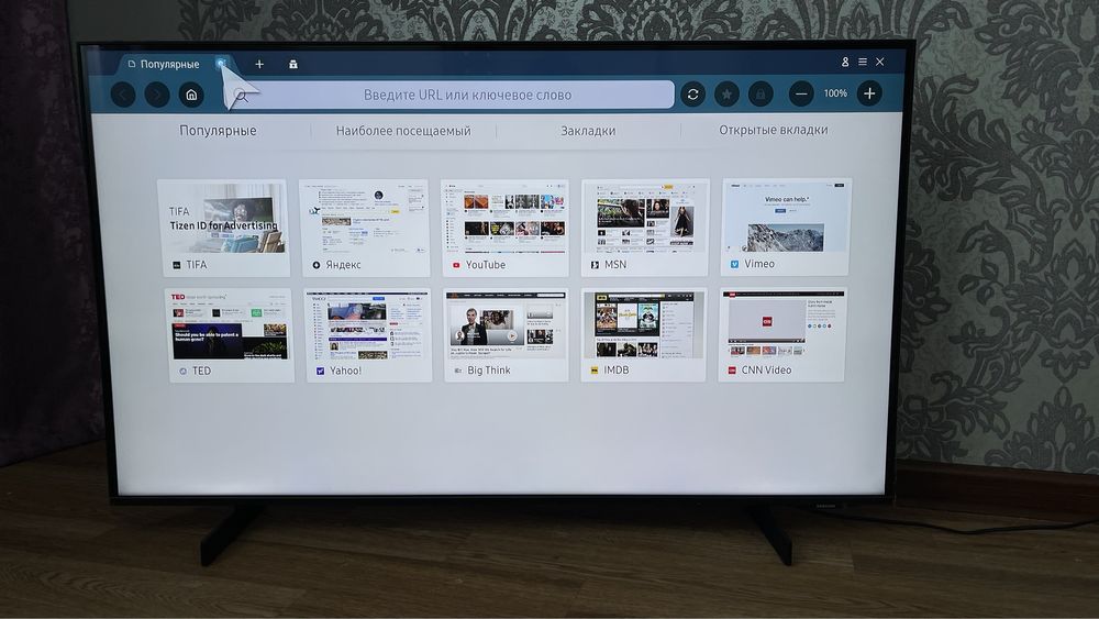 Продам смарт TV Samsung