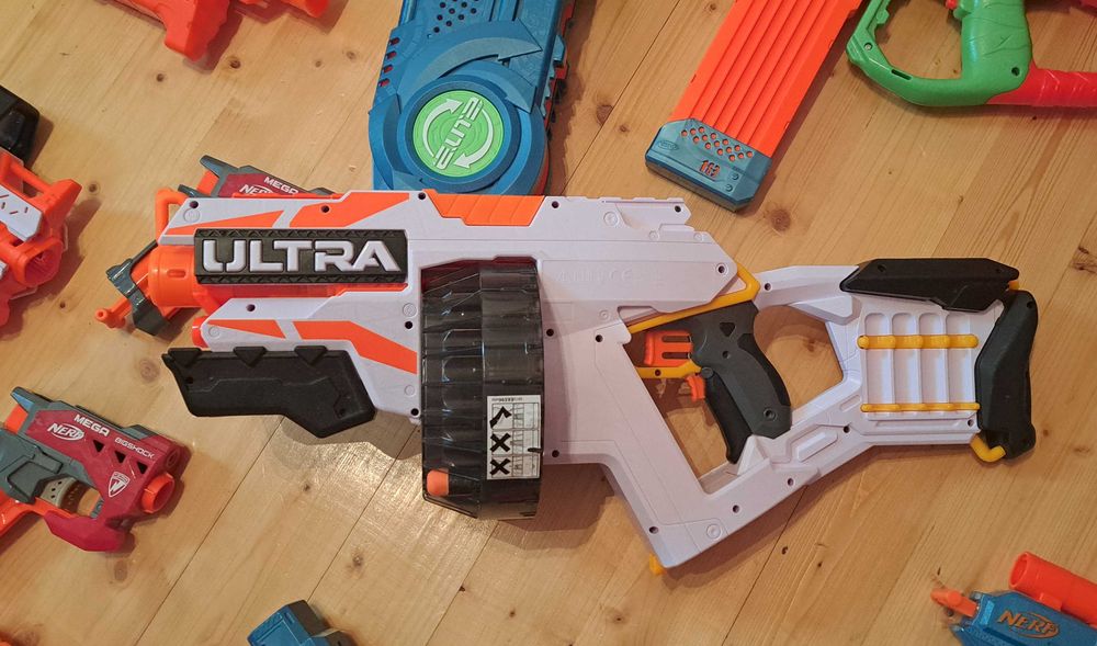 NERF / Нърф пистолети - разни