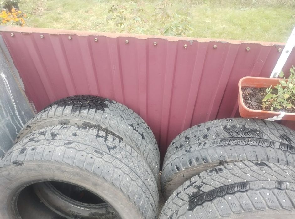 Зимние шины 215×60×16