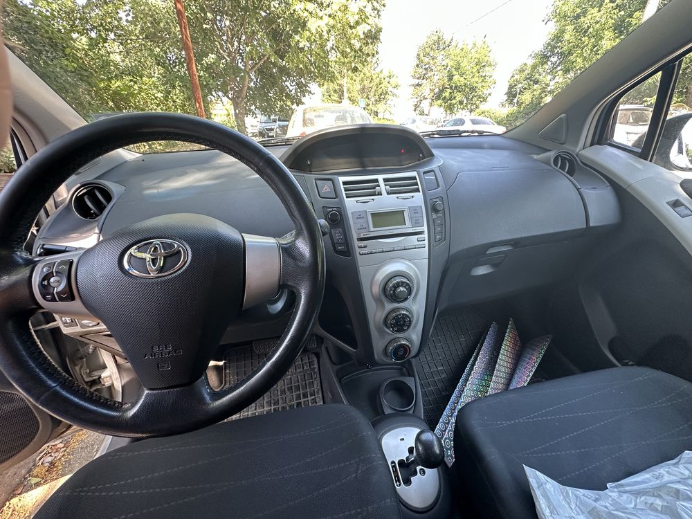 Toyota Yaris автомат