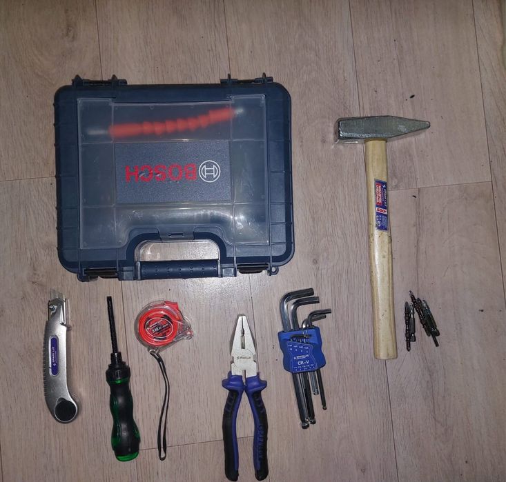 Шуруповерт boch продам