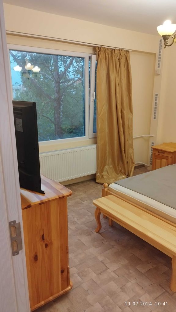 Продава се Двустаен апартамент в Русе, Център - 62 кв.м за 1468 €/кв.м - Снимка #8