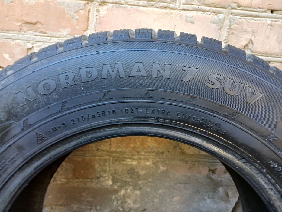 Шины Nokian 215.65.R17
