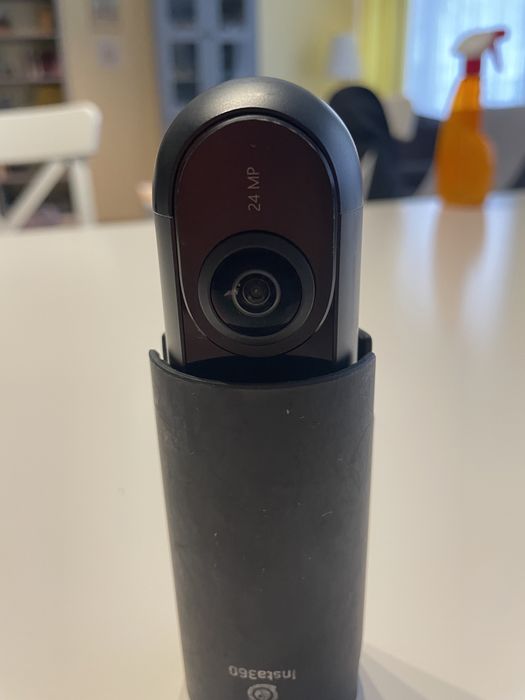 Екшън камера Insta 360 One