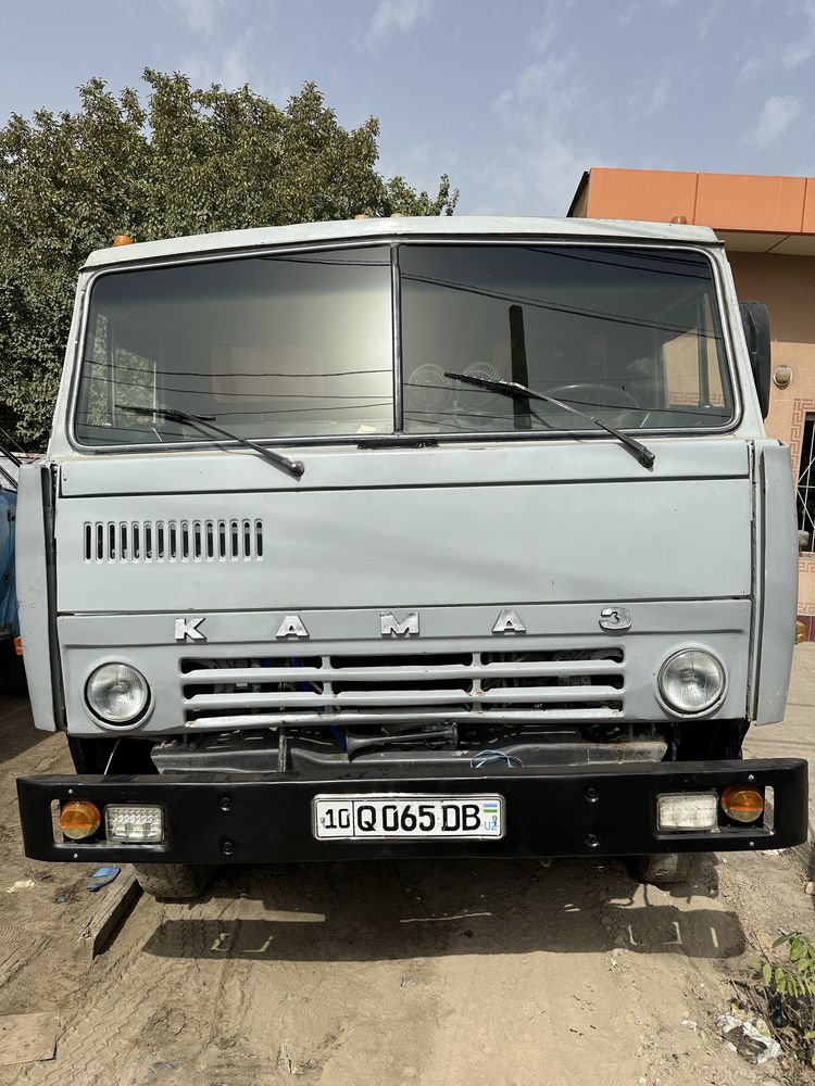 Kamaz Samosval.