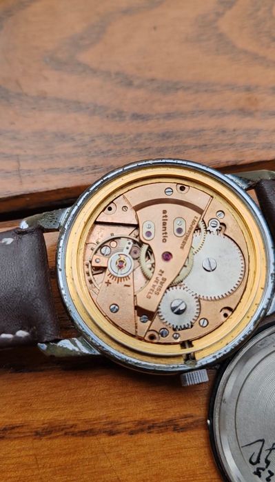 Atlantic Super de Luxe. Servisat