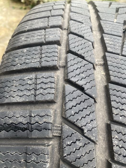 Зимни гуми 245/45/18
