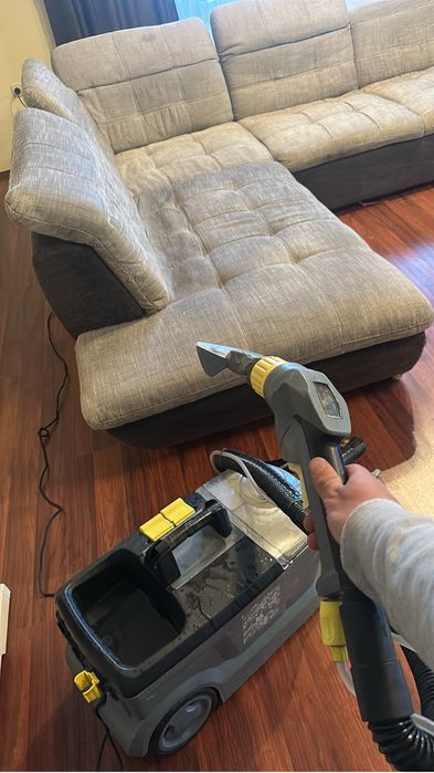 Curatare canapelei tale