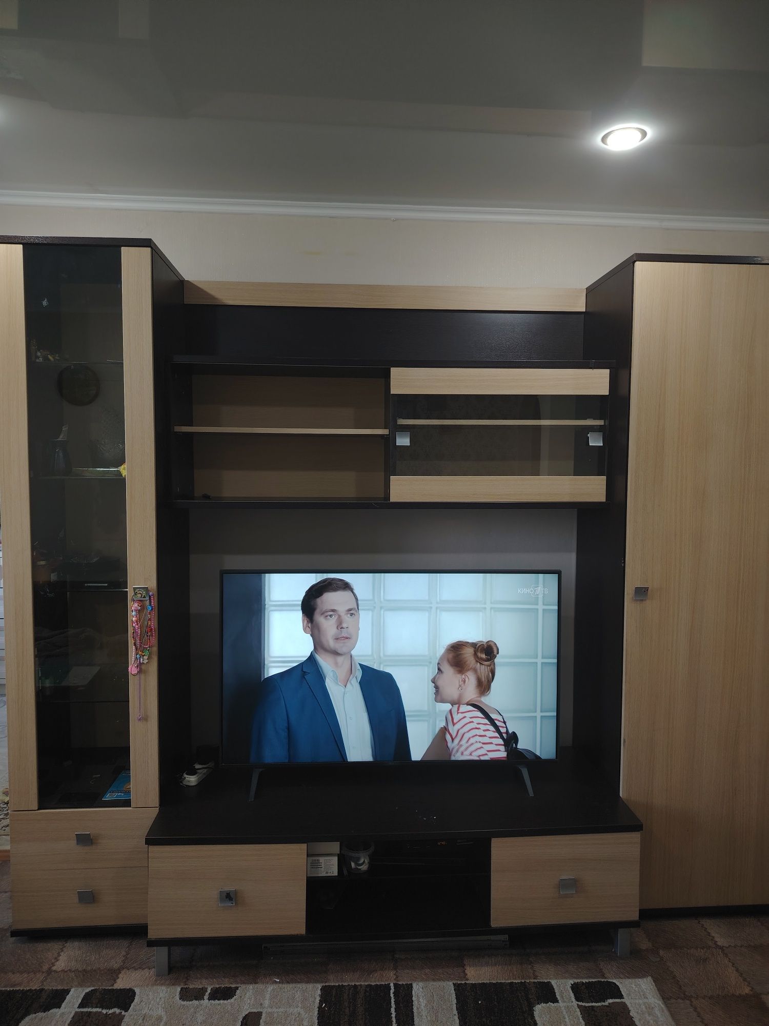 Продам стенку б/у