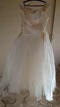 Свадебное платье 46-48р - 25000тг.