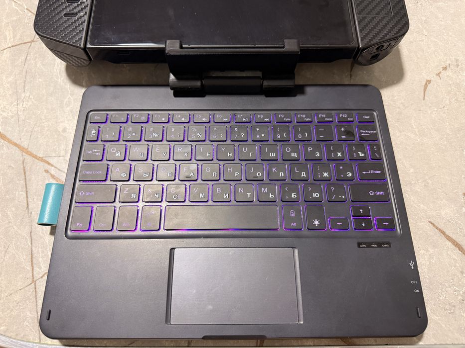 Мошный игровой компютер Lenova Legion Go 1TB можно играть любой игру