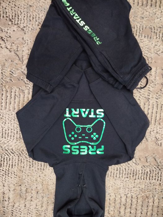 Костюм теплый h&m на 9-10