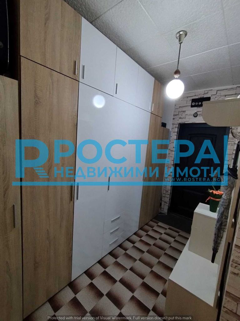 Продава се Двустаен апартамент в Търговище, Център - 64 кв.м за 1267 €/кв.м - Снимка #11