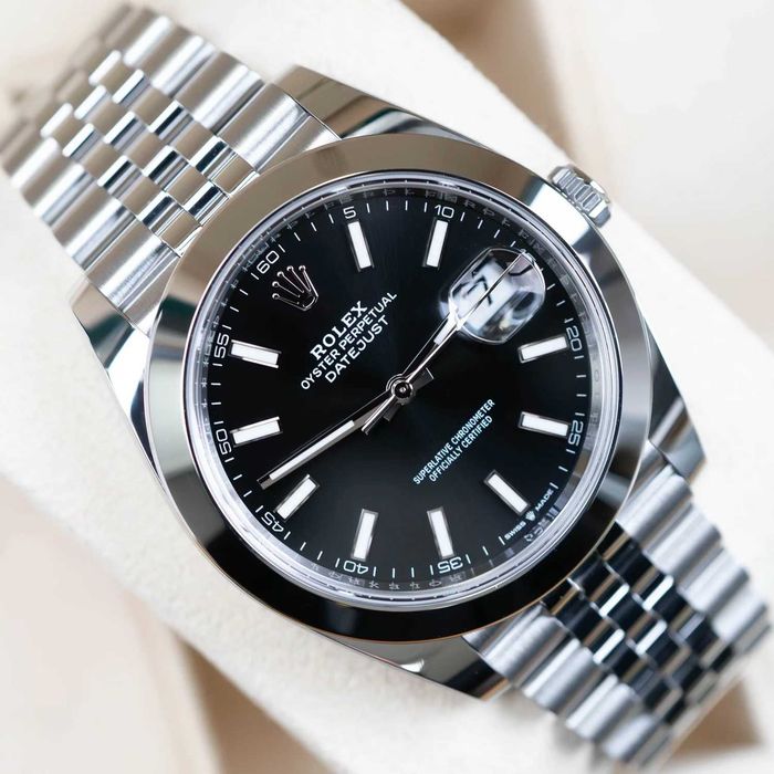rolex datejust 41mm smooth сребристо