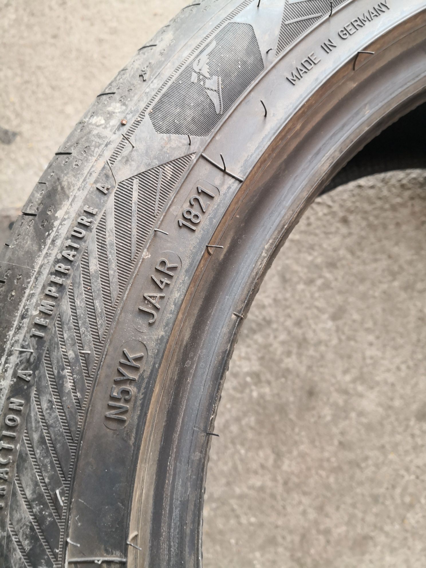 215 50 18 цола гуми като нови Goodyear dot 21 22 falken dot24