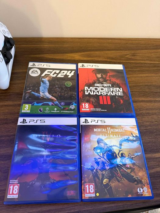 Play Station  5 - PS5 Slim + 2 Controlere + Statie de incarcare