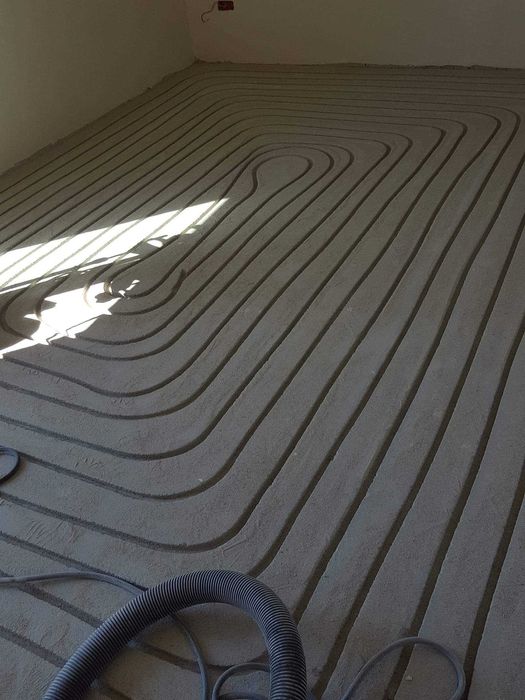 Incălzire în Pardoseală prin Canelare Şapă/Țeavă spartă,Slefuit beton