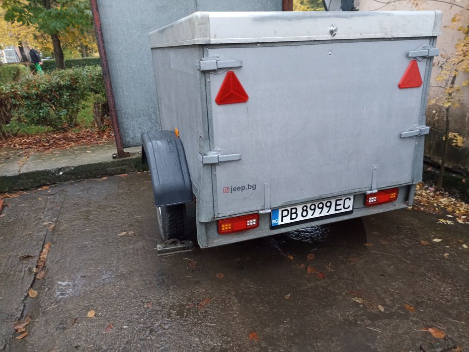 Закрито ремарке регистрирано