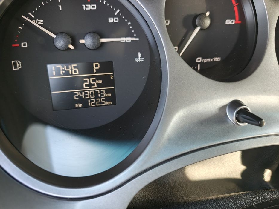 Seat leon 2.0 tdi bkd dsg