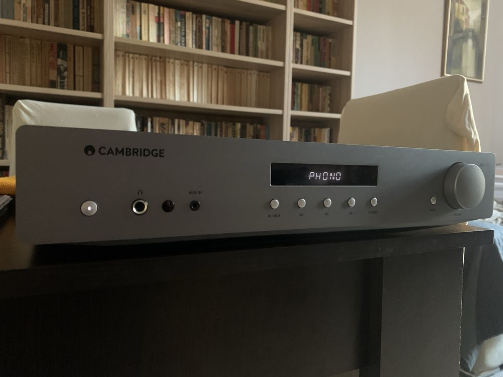 Amplificator integrat Cambridge Audio AXA35