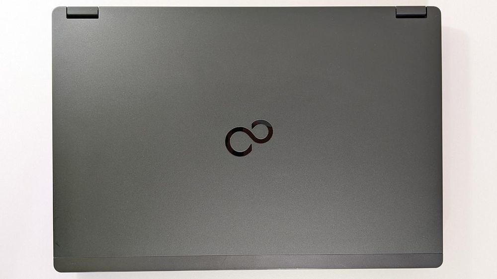 Fujitsu Celsius H780 15.6" 1920x1080 i7-8750H 16GB 512GB Quadro P1000