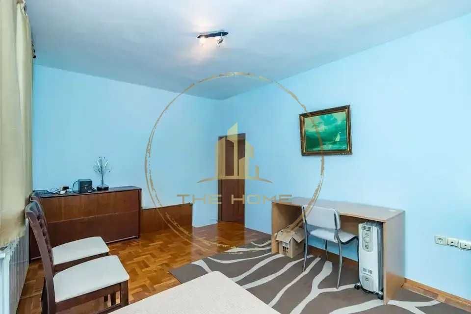 Дава се под наем Къща в Варна, Изгрев - 350 кв.м за 1500 € - Снимка #11
