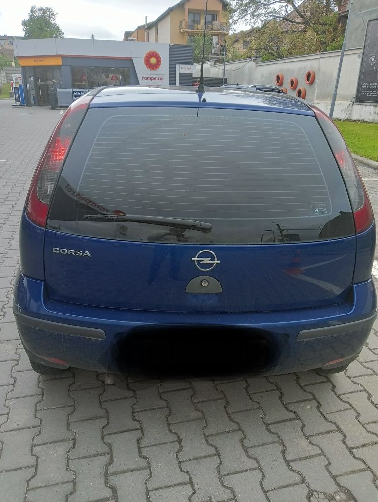 Vând Opel CORSA an 2005