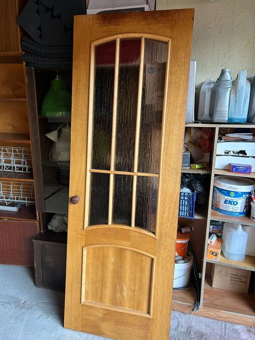 Деревянная дверь