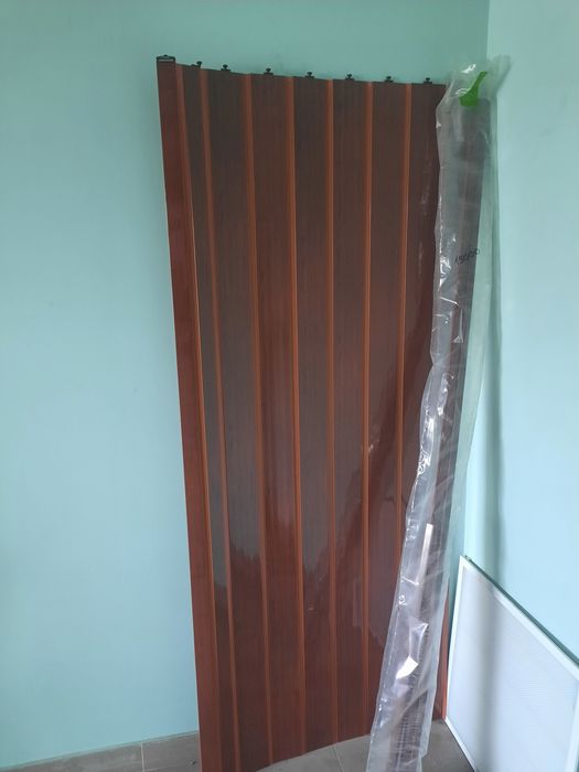 Продам двери ширма. Новые. 2 шт