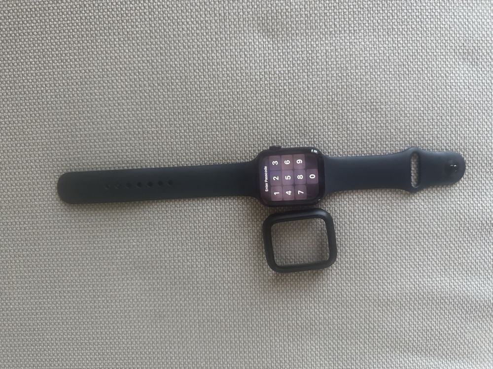 Apple Watch SE (2024)-Midnight Sport Band - M/L