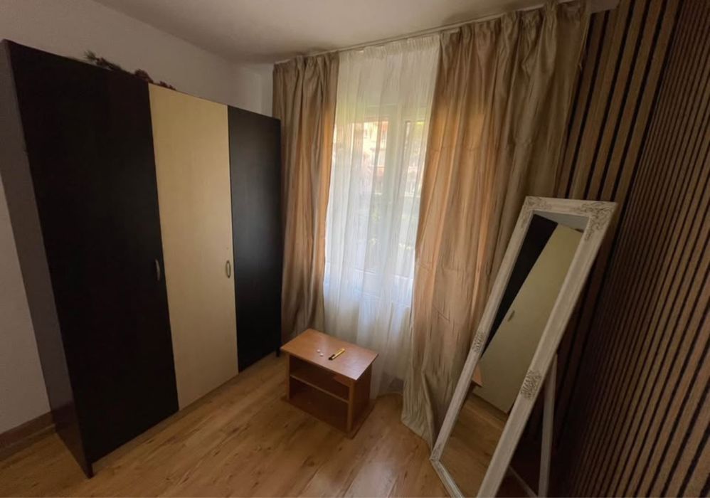 Inchiriez apartament 3 camere