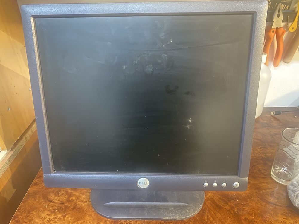 Монитор 17" Dell E173FP