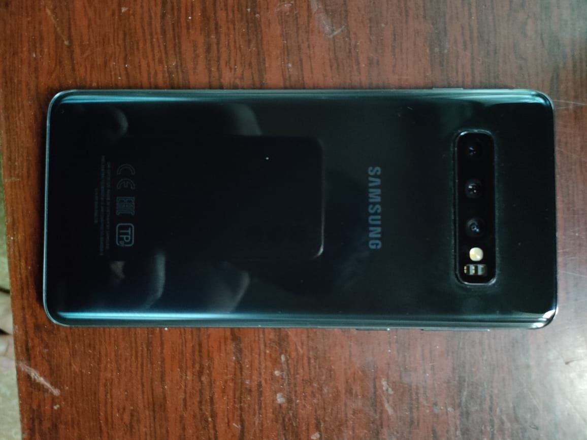 SAMSUNG galaxy S10