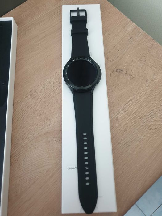 Часы наручные самсунг