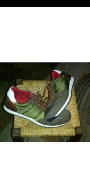 Vand pantofi sport produs de calitate,noi..mar.43