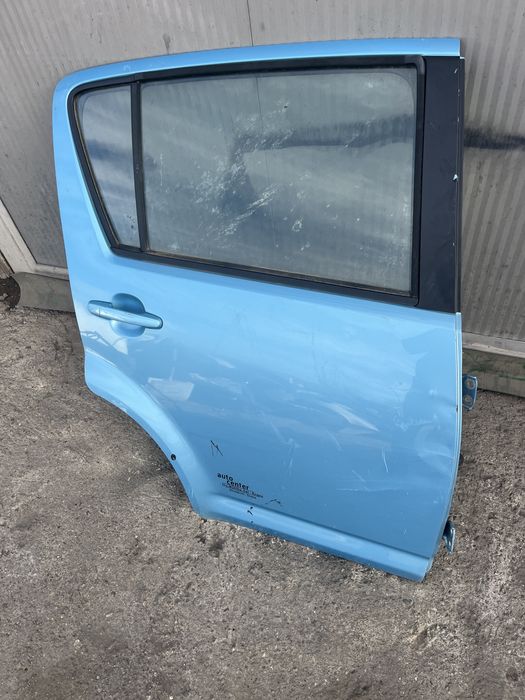 Врата Daihatsu Sirion,Subaru Justy