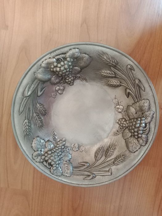 Vase ornamentale din zinc
