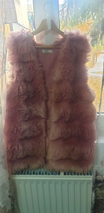 Vesta blana dama