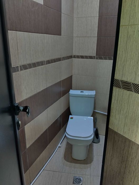 Дава под наем Магазин / офис / или друг род търговска дейност