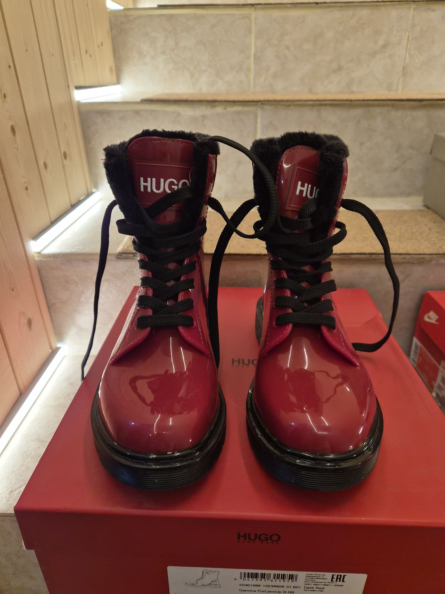 Дамски боти Hugo