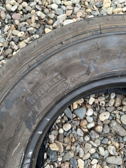 Anvelope 235/75 R17,5 PIRELII cu indice de greutate 143/141J